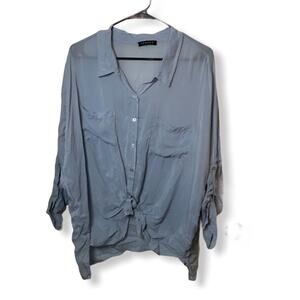 TENDER blue button down 3/4 sleeve medium